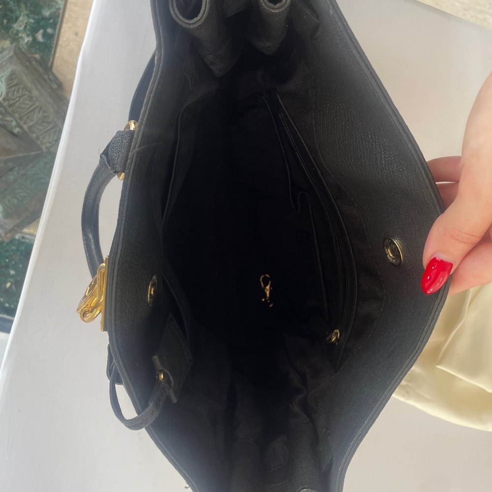 Michael Kors Hamilton Large Black Tote with Gold Accents and Chain - Picture 6 of 10